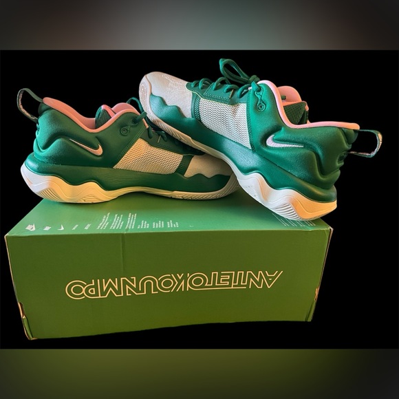 Nike Giannis Immortality 3 Green Pink Basketball Shoes men’s 11, DZ7533-300 NWT - Picture 4 of 7